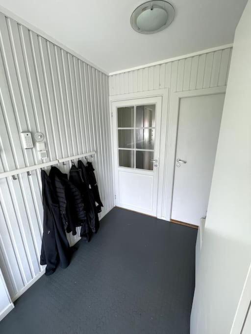 Appartement Til Leie I Sommer, Naerhet Til Og Sentrum