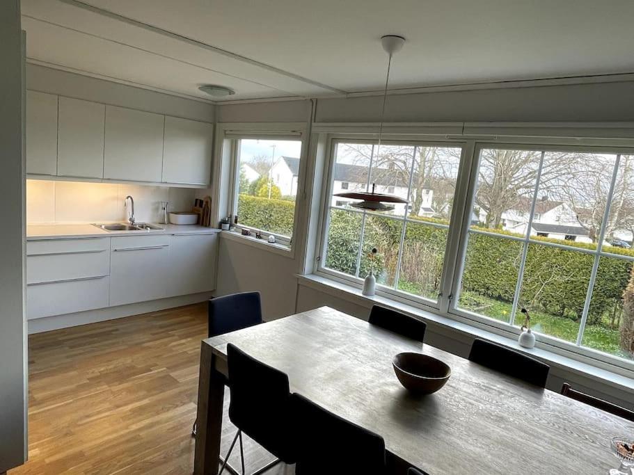 Appartement Til Leie I Sommer, Naerhet Til Og Sentrum